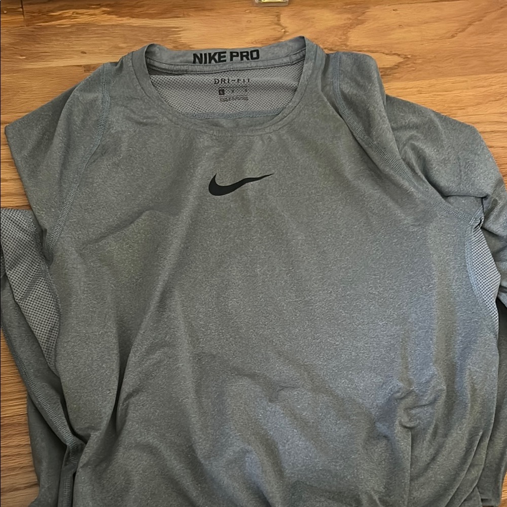 Nike Pro Heather Gray Performance Top